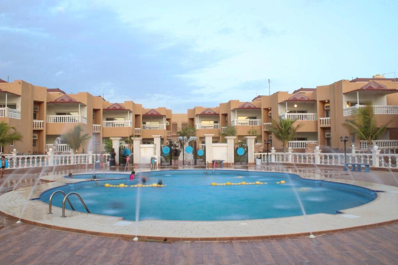 Dolphin Beach Resort Yanbu Ngoại thất bức ảnh